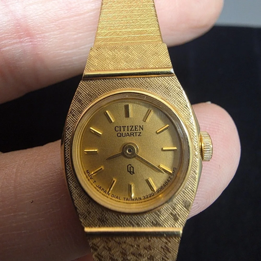 VTG Citizen Quartz Women Watch‎ Gold Tone Bracelet Japan 3220-899911 New Battery